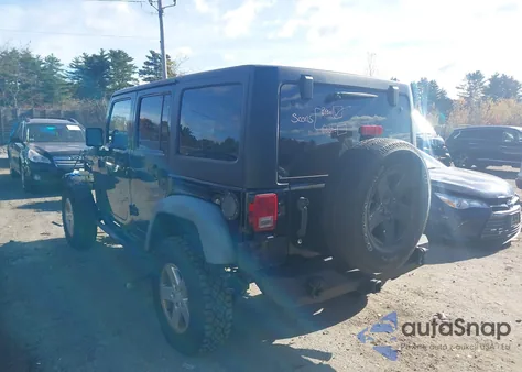 2012 Jeep Wrangler Unlimited Sport z USA, uszkodzony, nr VIN 1C4BJWDG1CL235008